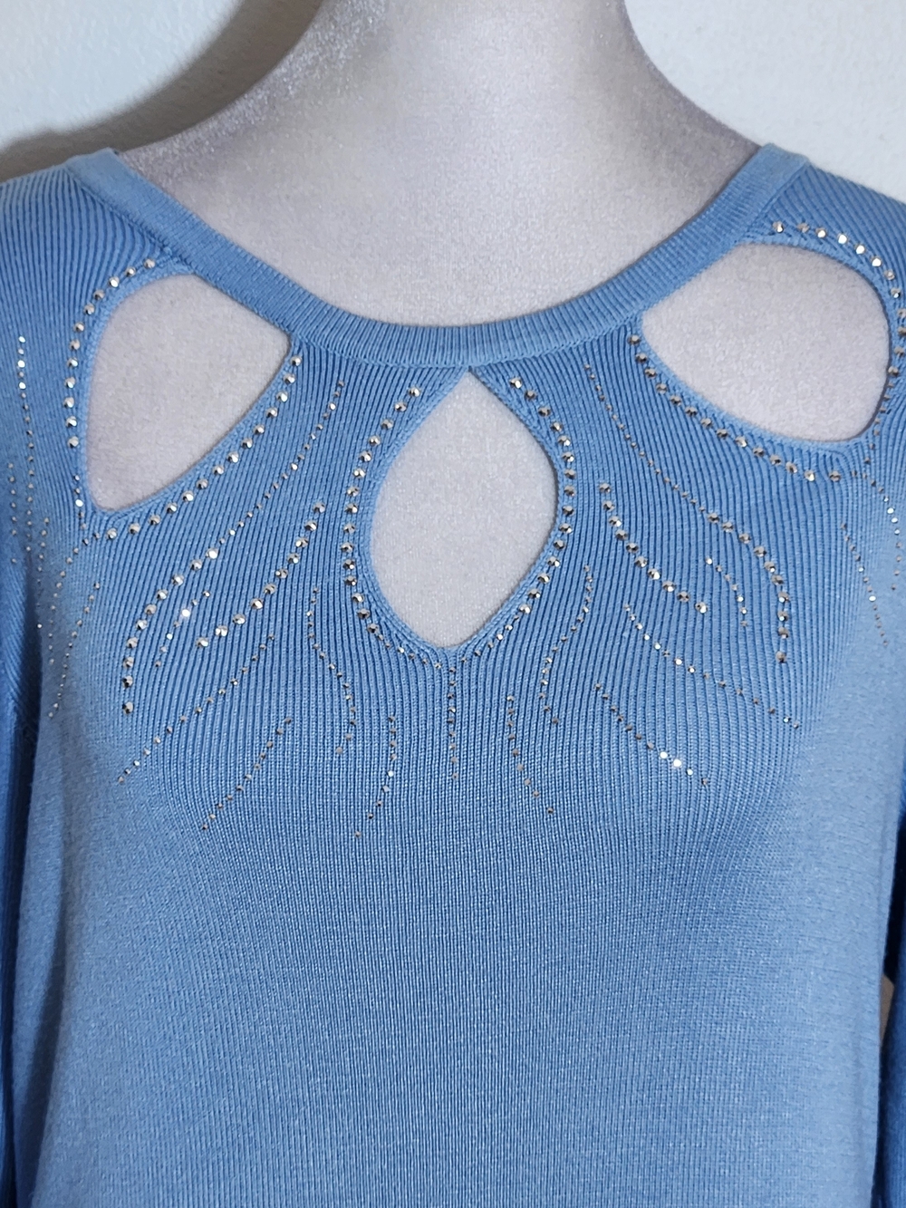 Ashley Stewart Light Blue Cut-Out Sweater Size 14/16 NWT - Picture 2 of 7